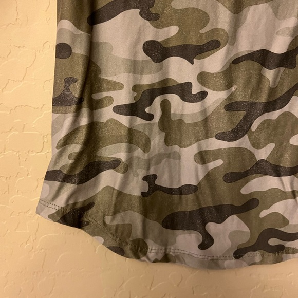 Jerry Leigh Army Green Camo Super Soft Top - Picture 10 of 15